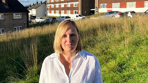 Claire Bonham on The Lawns